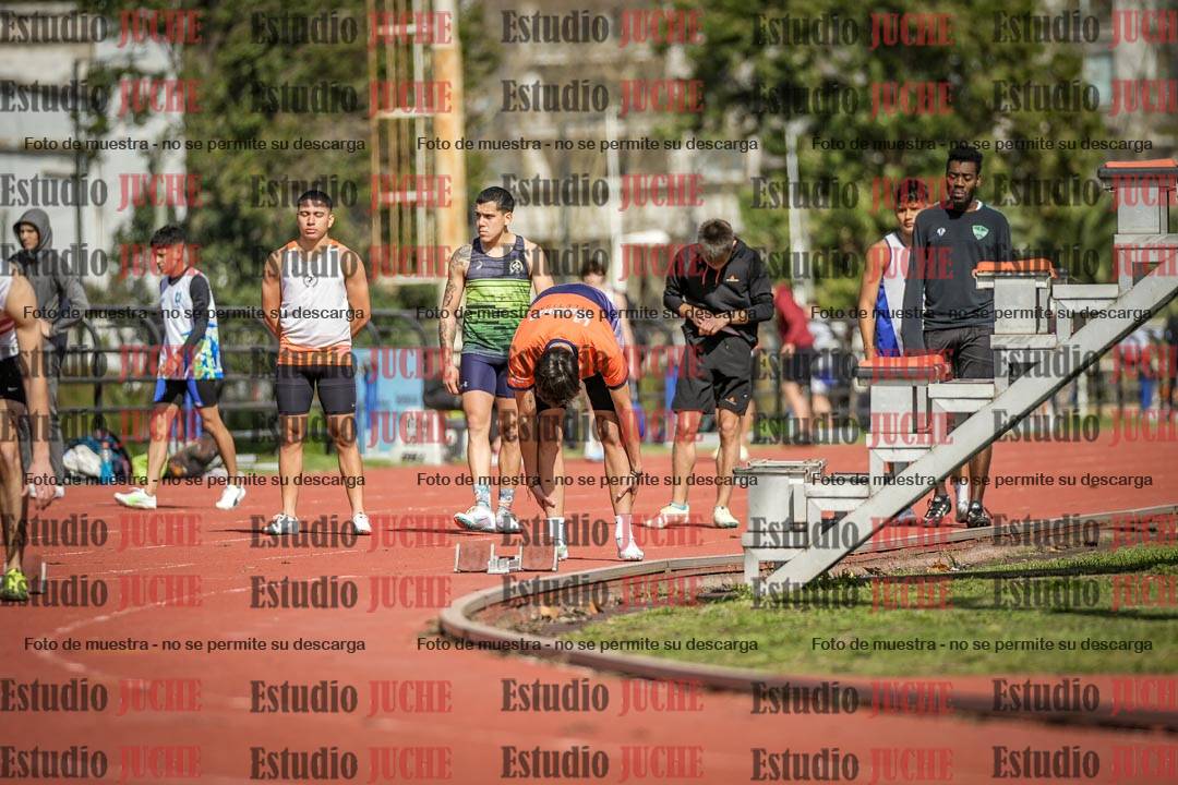 Fotos de los 200 m llanos de varones