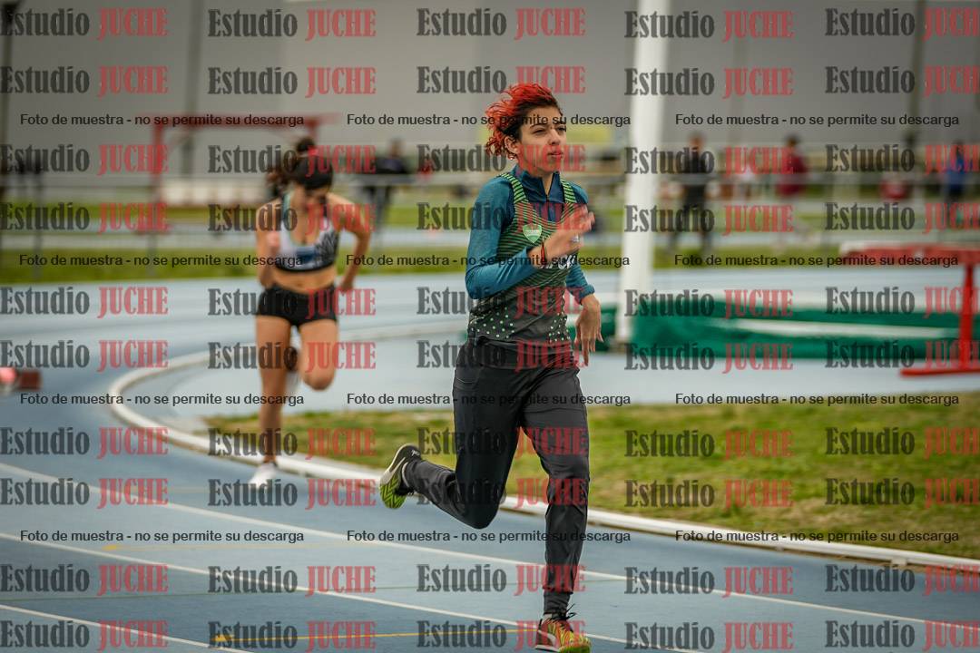 Fotos de los 300 m llanos de mujeres - U17