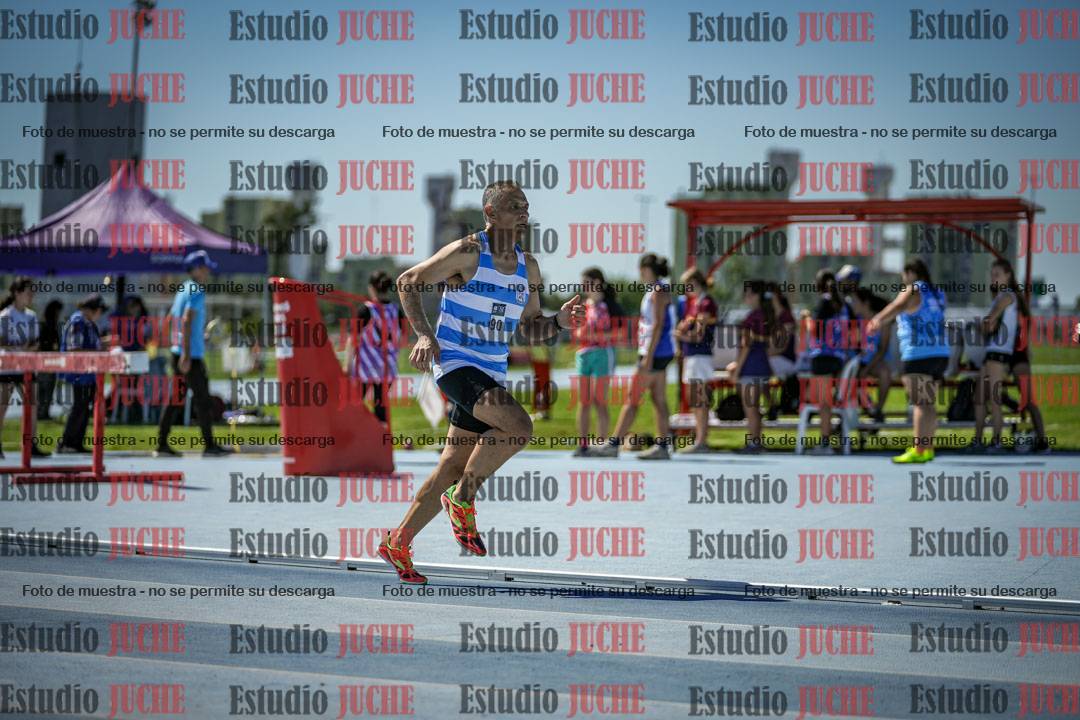 Fotos de los 800 m llanos de varones