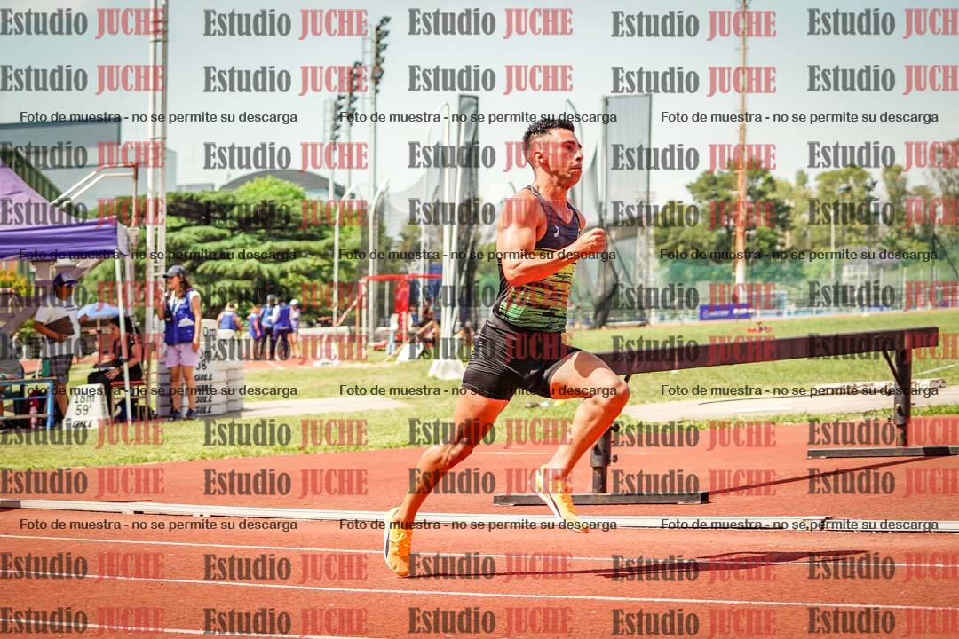 Fotos de los 400 m llanos de varones