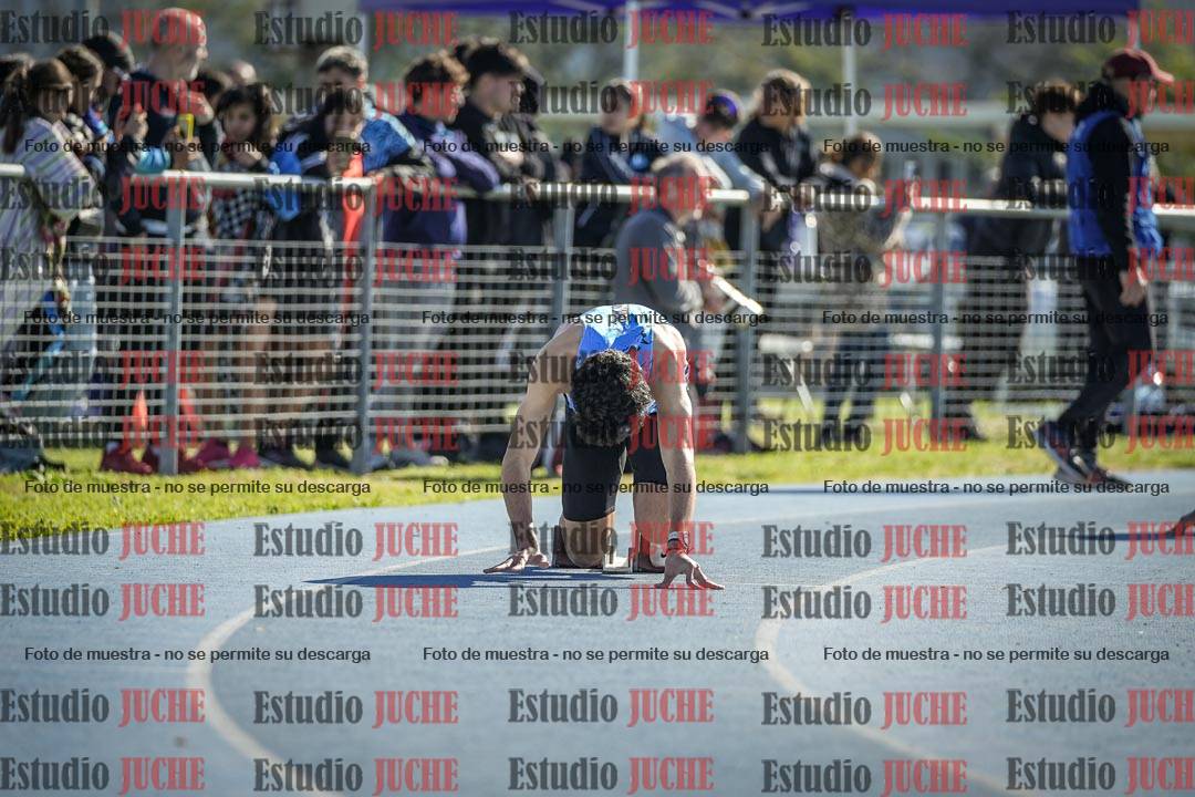 Fotos de los 400 m llanos de varones