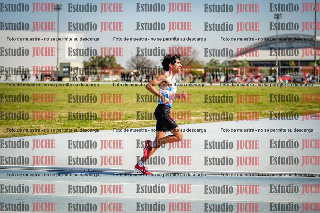 Fotos de los 3000 m llanos de varones
