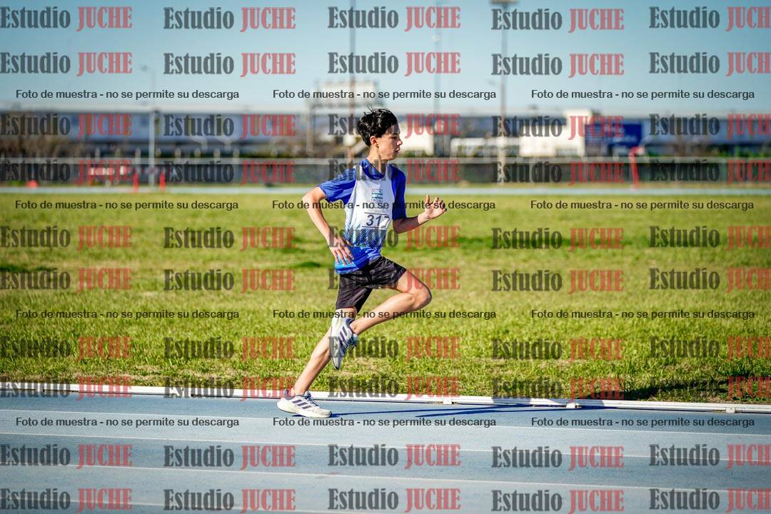 Fotos de los 2000 m llanos de varones
