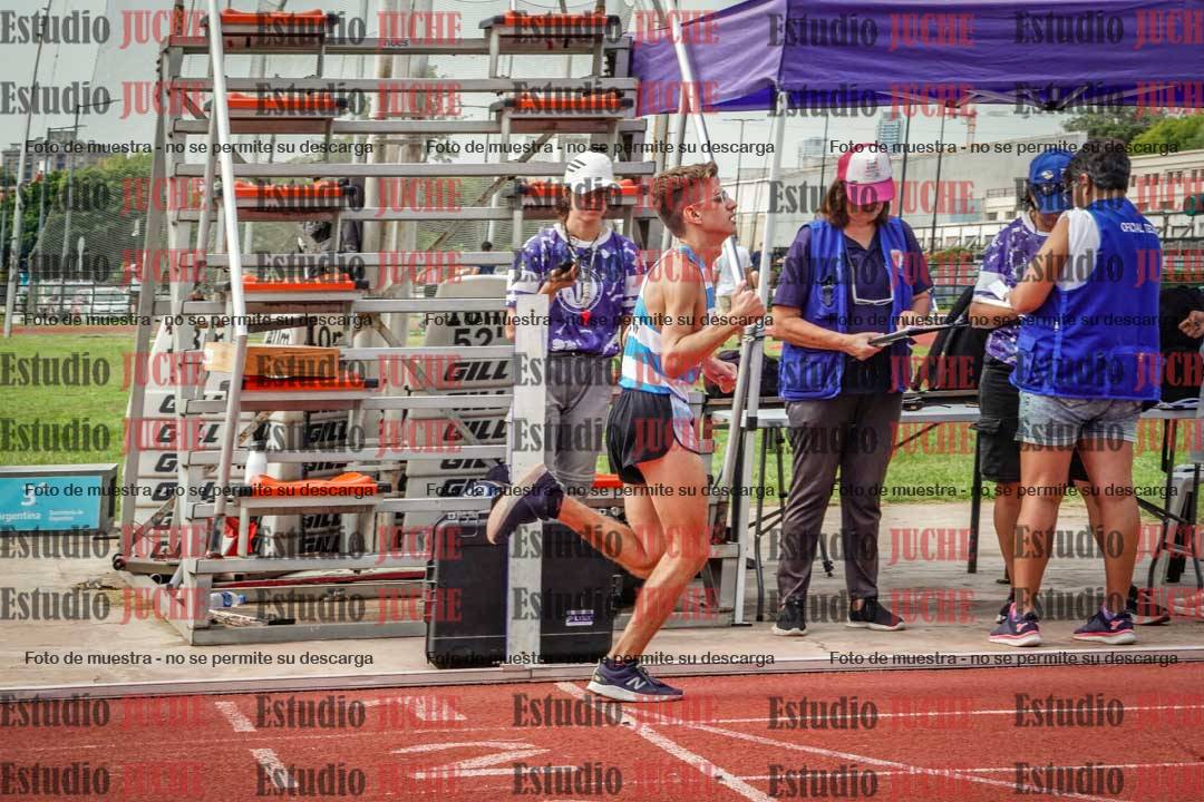Fotos de los 3000 m llanos de varones