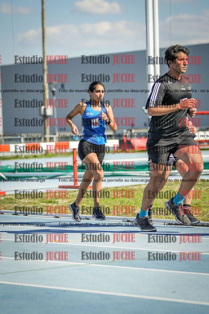 Fotos de los 5000 m llanos de mujeres y varones