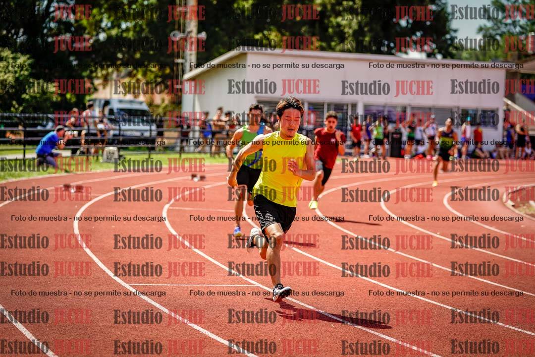 Fotos de los 400 m llanos de varones