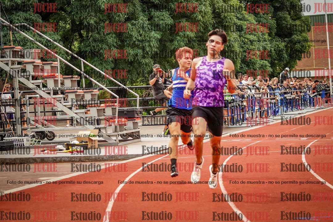 Fotos de los 100 m llanos de varones - FINAL