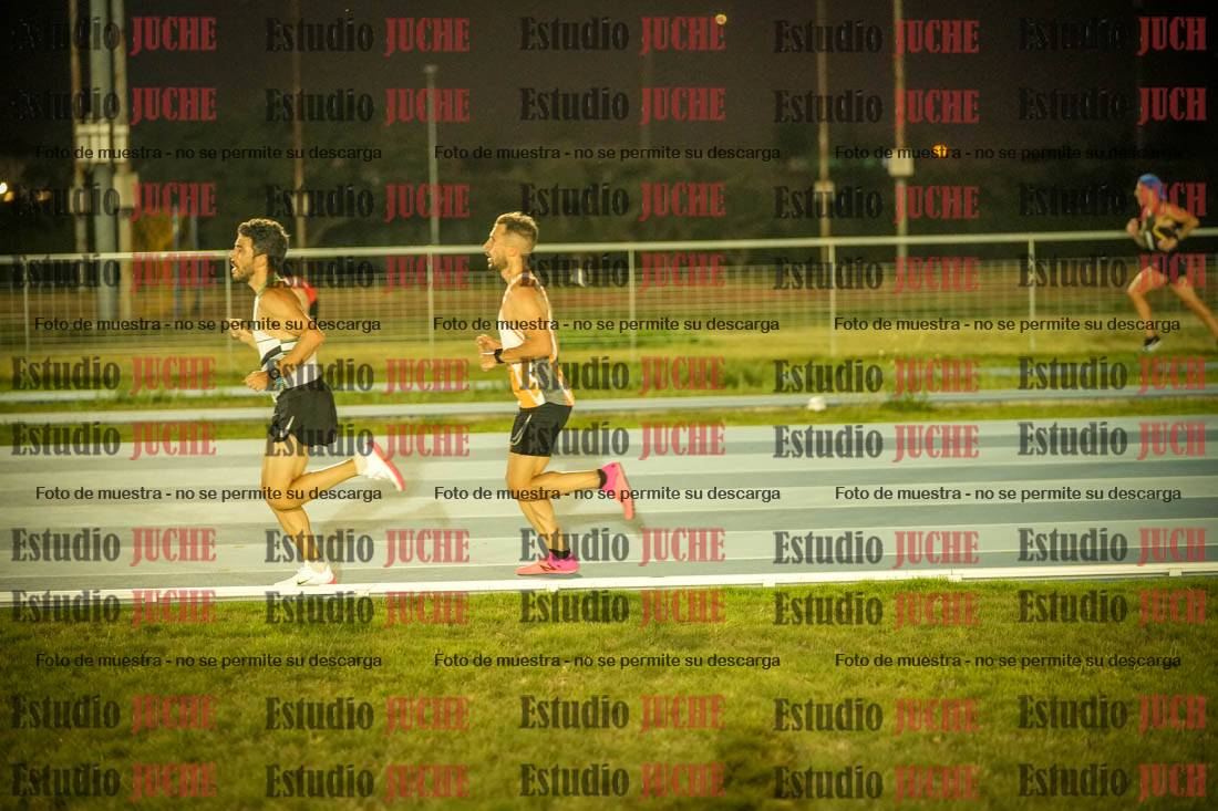 Fotos de los 3000 m llanos de varones