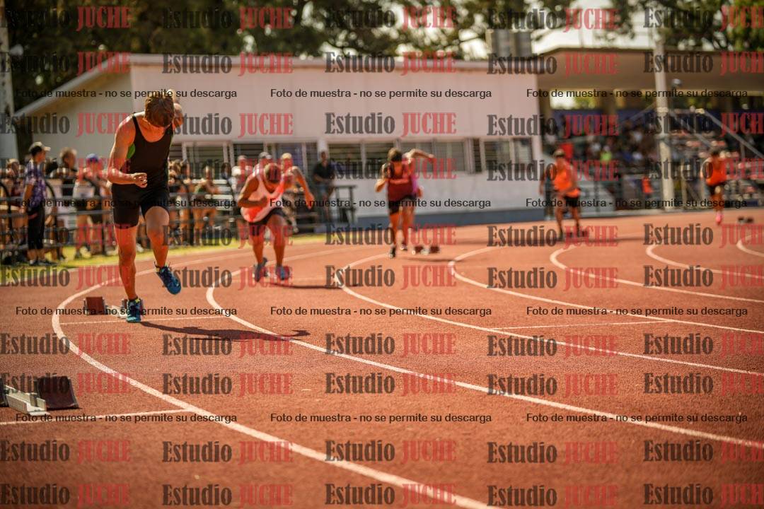 Fotos de los 400 m llanos de varones