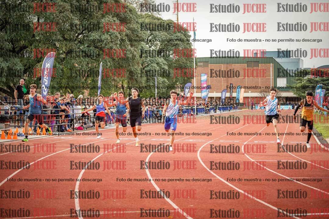 Fotos de los 100 m llanos de varones - FINAL