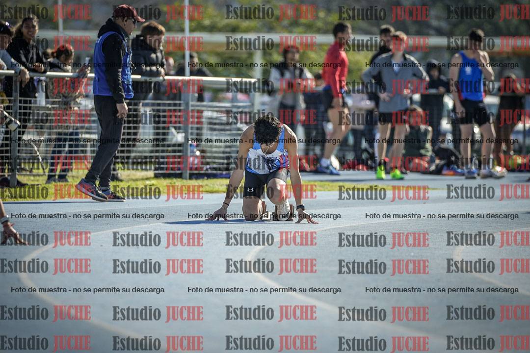 Fotos de los 400 m llanos de varones