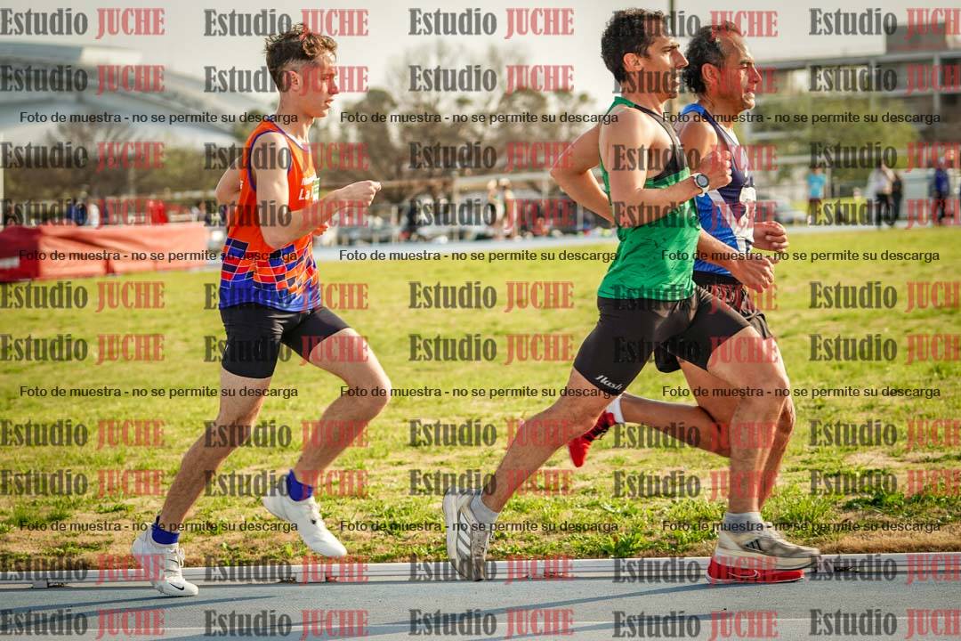 Fotos de los 3000 m llanos de varones