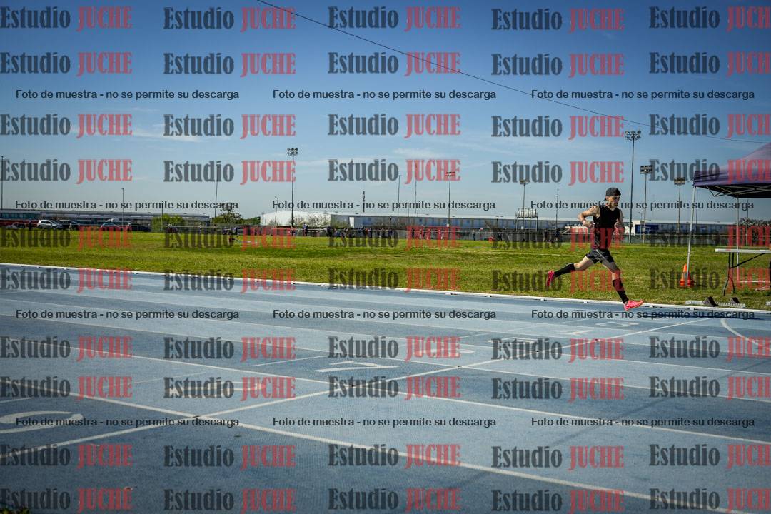 Fotos de los 400 m llanos de varones