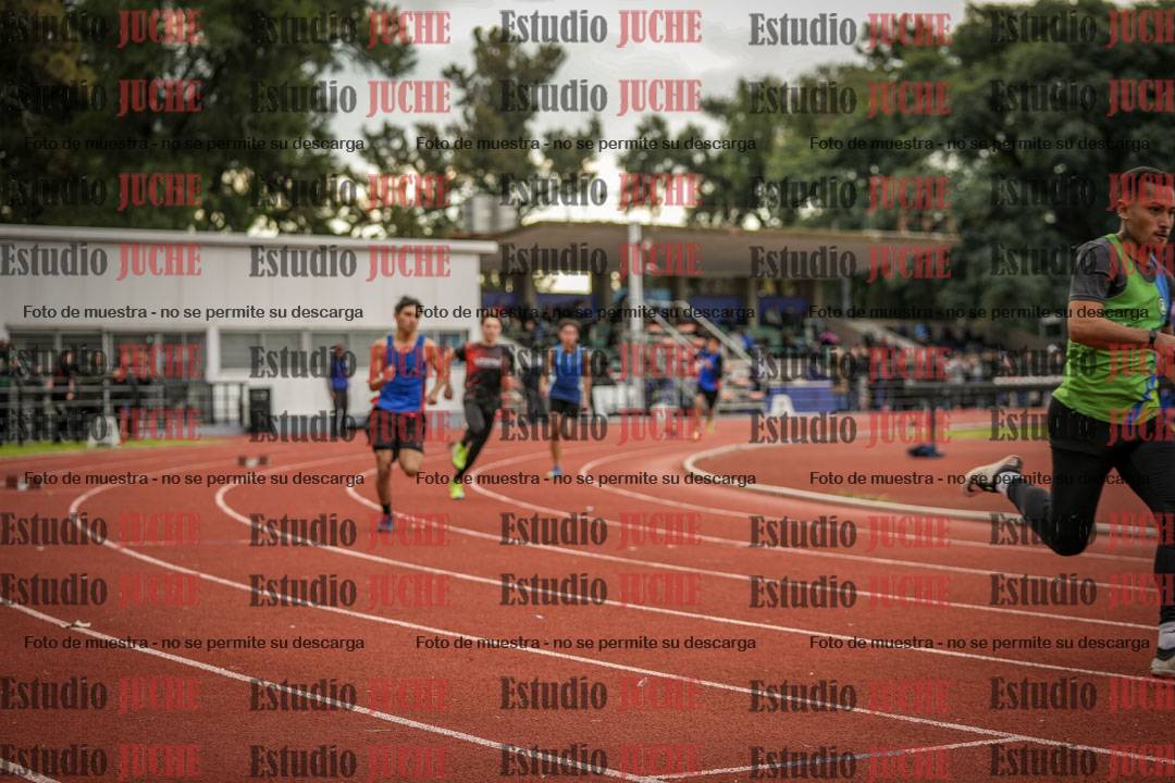 Fotos de los 400 m llanos de varones