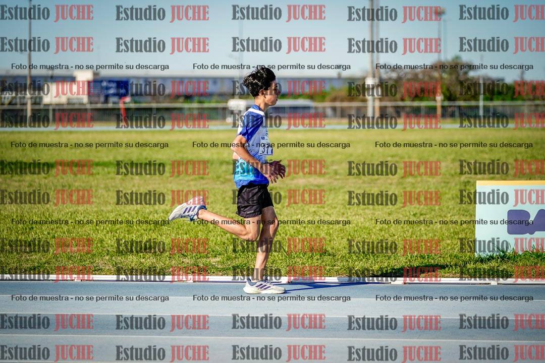 Fotos de los 2000 m llanos de varones
