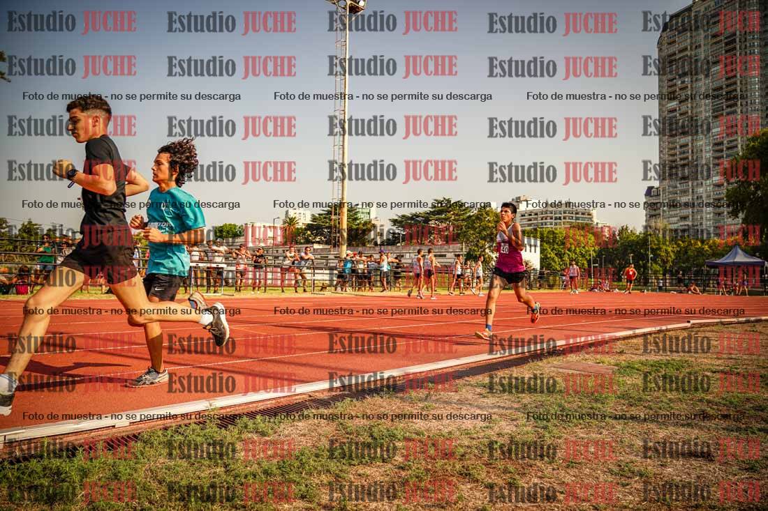 Fotos de los 1500 m llanos de varones