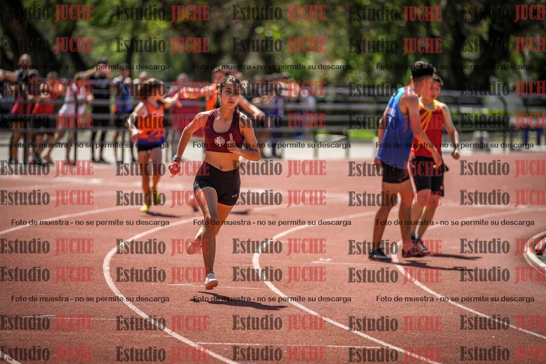 Fotos de las Postas 8x200 m de mujeres y varones - FINAL