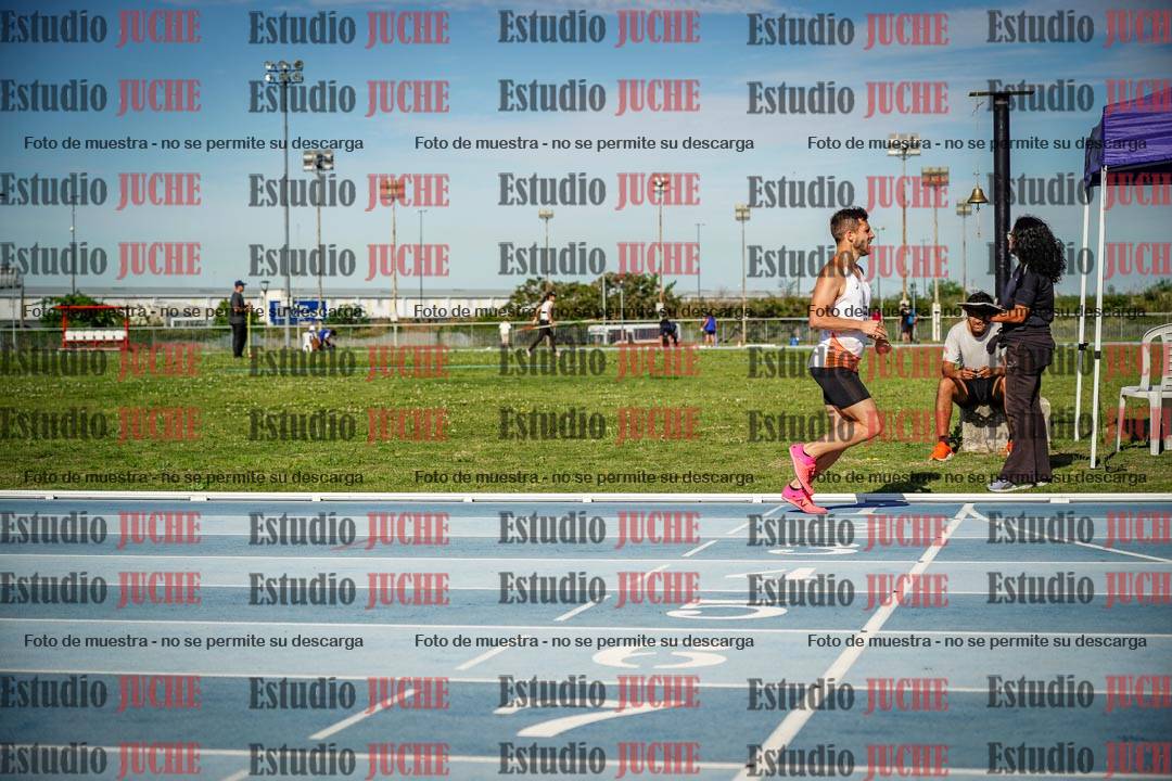 Fotos de los 1500 m llanos de varones