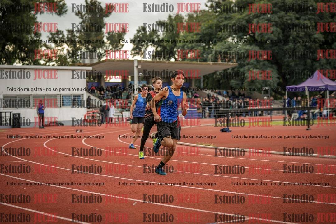 Fotos de los 400 m llanos de varones