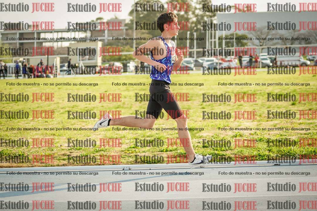 Fotos de los 3000 m llanos de varones