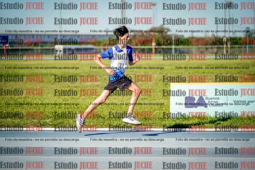 Fotos de los 2000 m llanos de varones