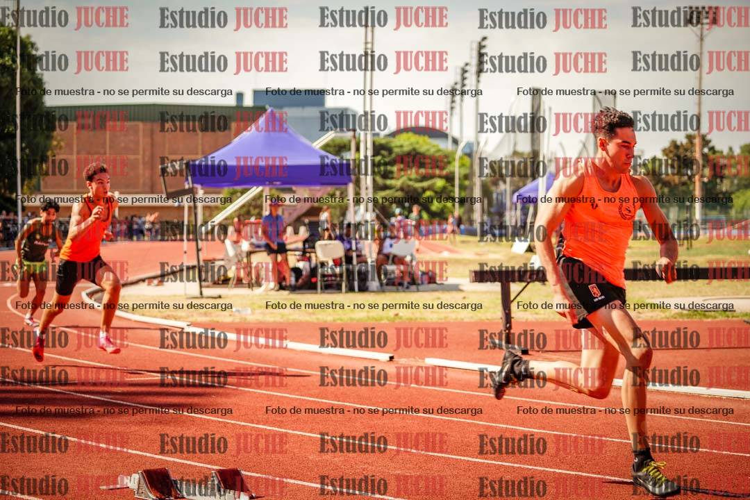 Fotos de los 400 m llanos de varones