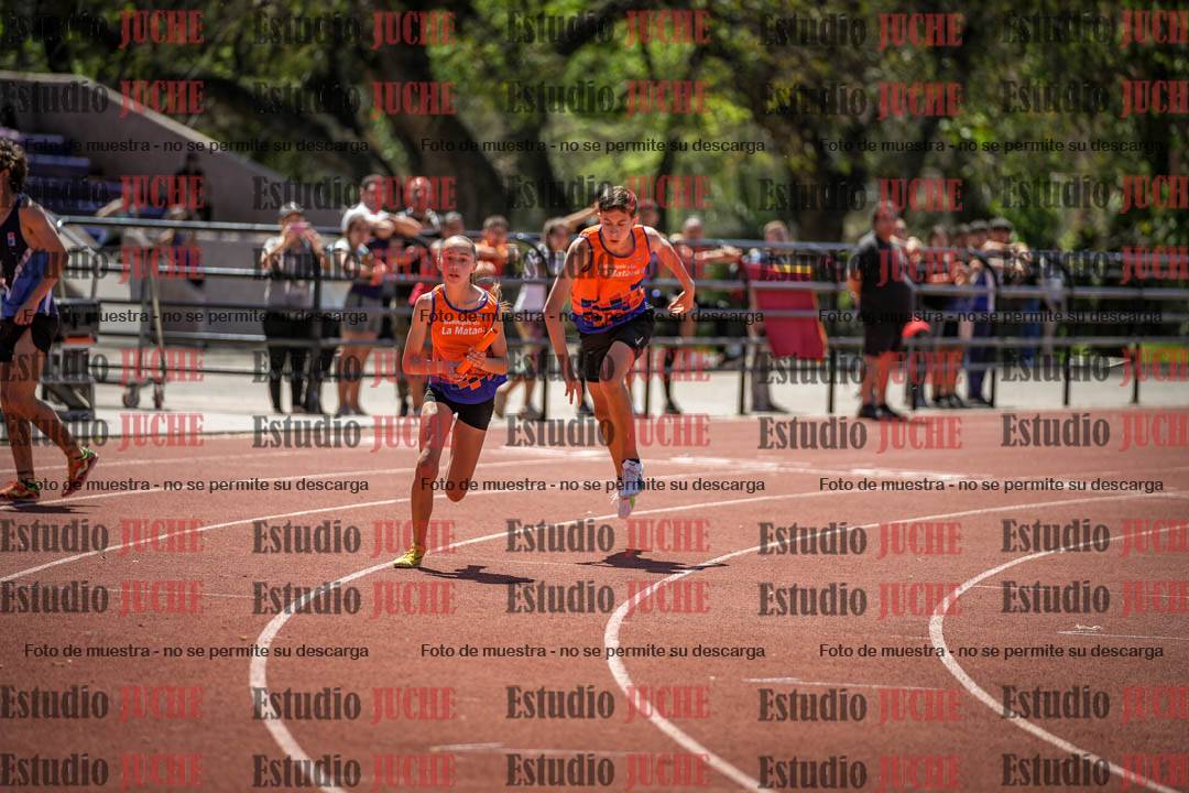 Fotos de las Postas 8x200 m de mujeres y varones - FINAL