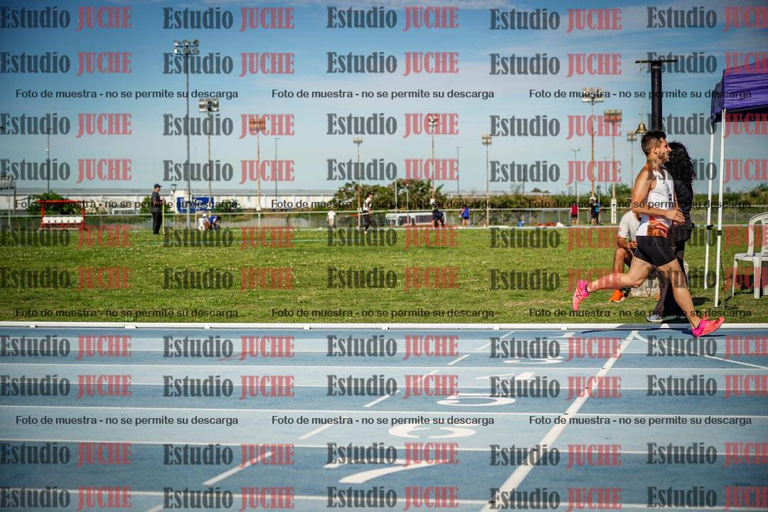 Fotos de los 1500 m llanos de varones