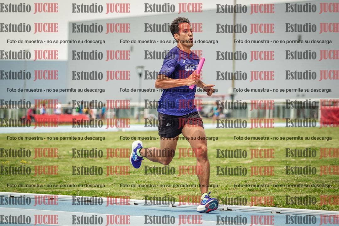 Fotos durante el transcurso de los relevos 20' para running teams - serie 2