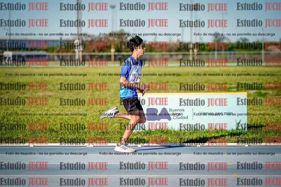 Fotos de los 2000 m llanos de varones
