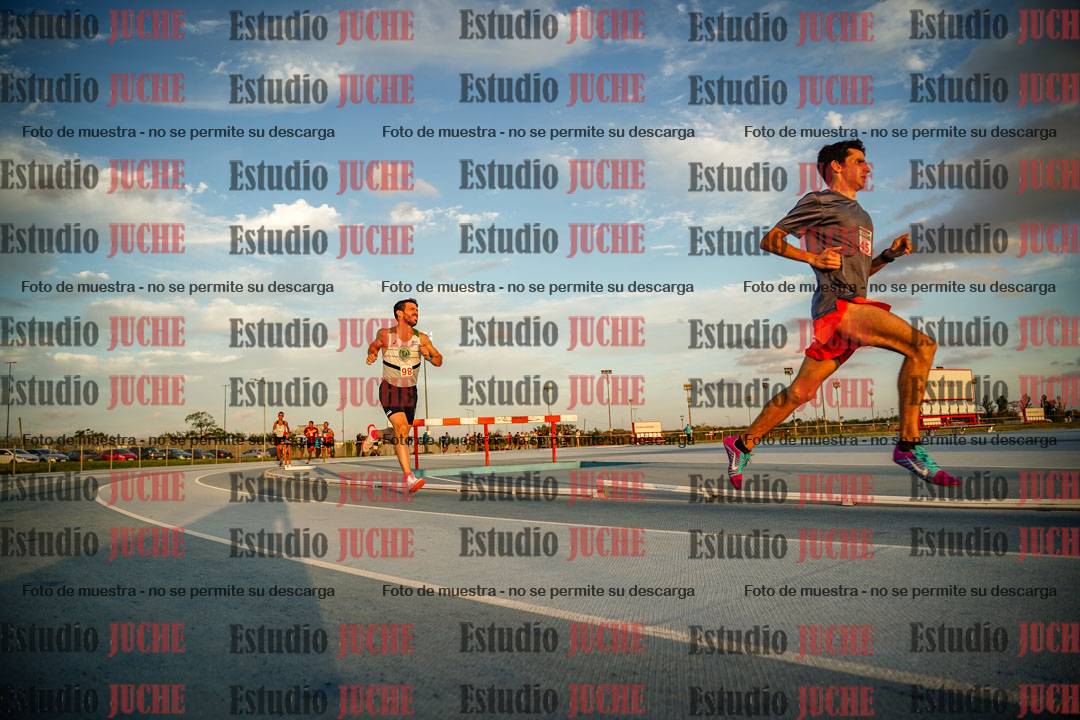 Fotos de los 3000 m llanos de varones