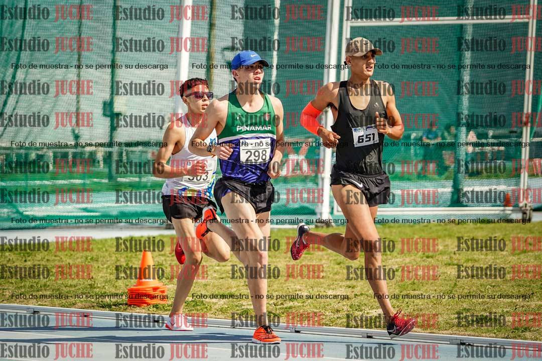 Fotos de los 3000 m llanos de varones