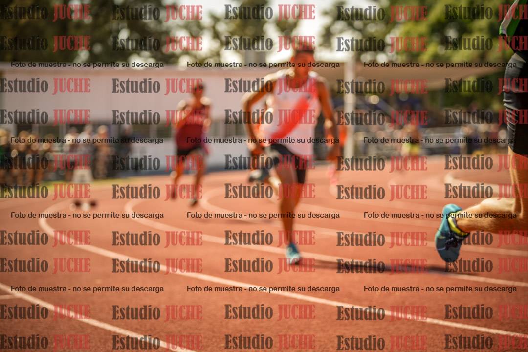 Fotos de los 400 m llanos de varones