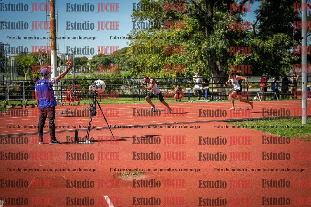 Fotos de los 200 m llanos de varones