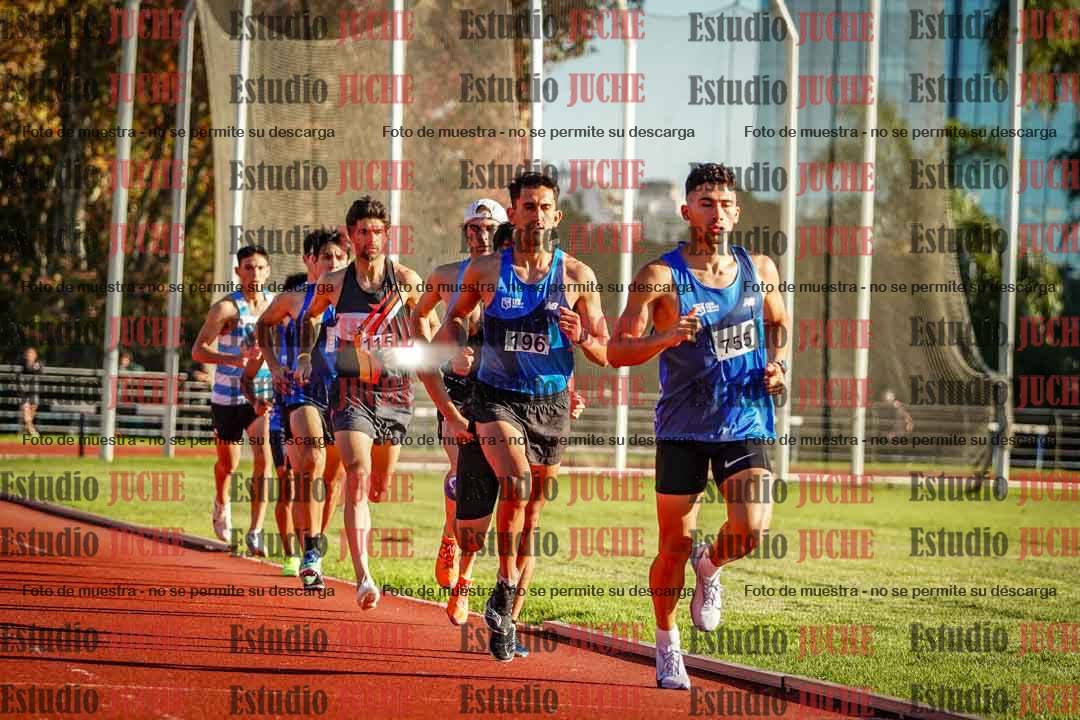 Fotos de los 3000 m llanos de varones