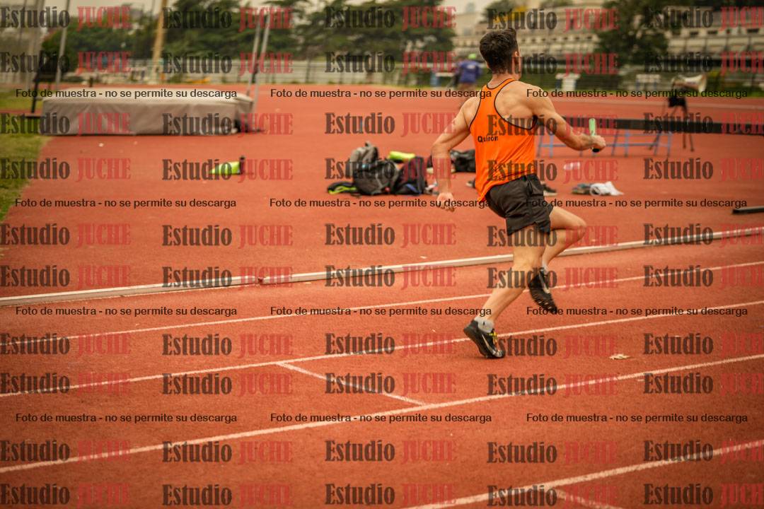 Fotos de las Postas 4x400 m de varones