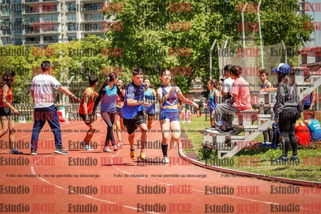 Fotos de las Postas 8x200 m de mujeres y varones - FINAL