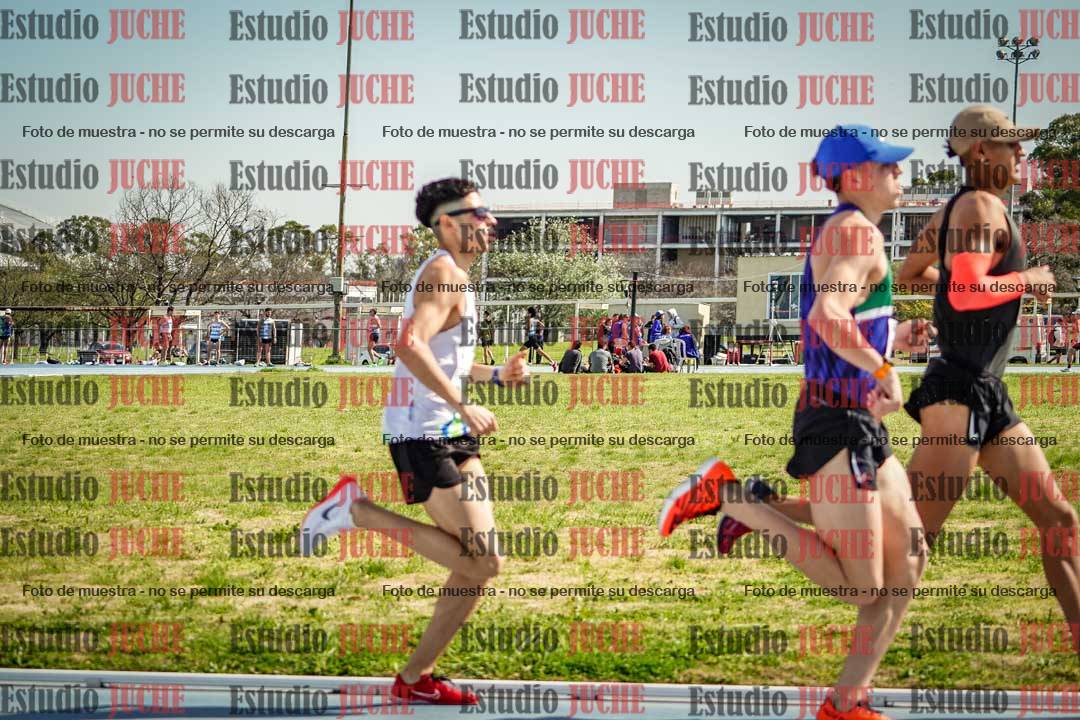 Fotos de los 3000 m llanos de varones
