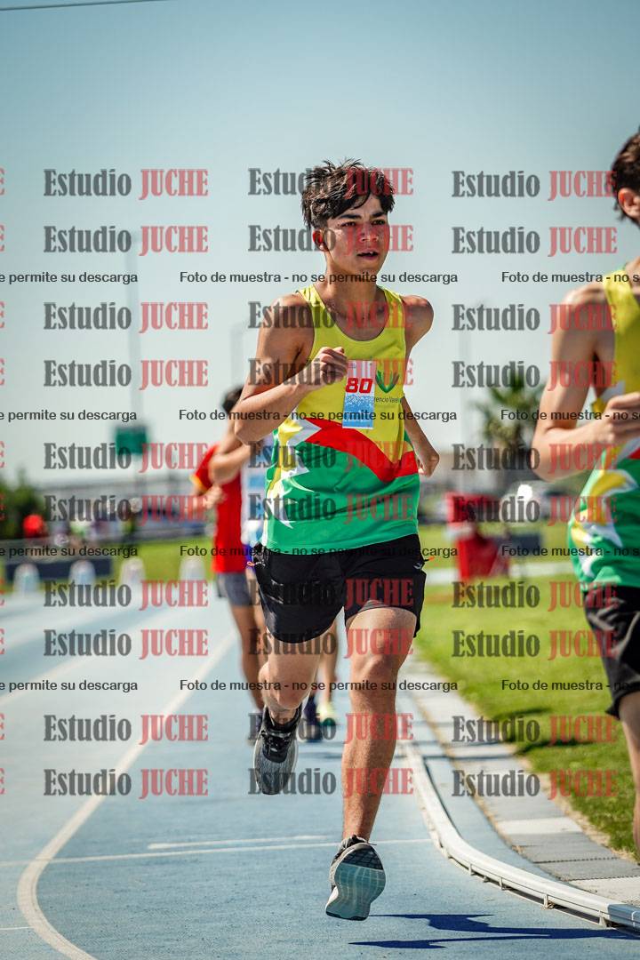 Fotos de los 800 m llanos de varones