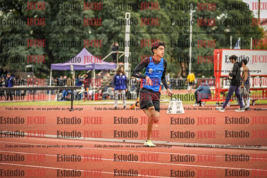 Fotos de los 400 m llanos de varones