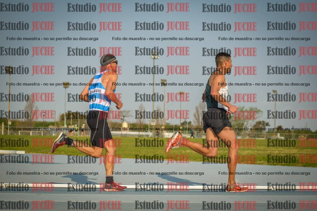 Fotos de los 3000 m llanos de varones