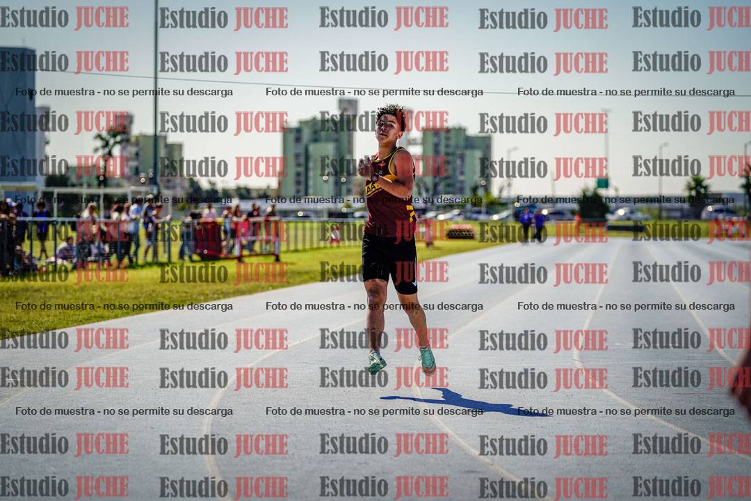 Fotos de los 400 m llanos de varones
