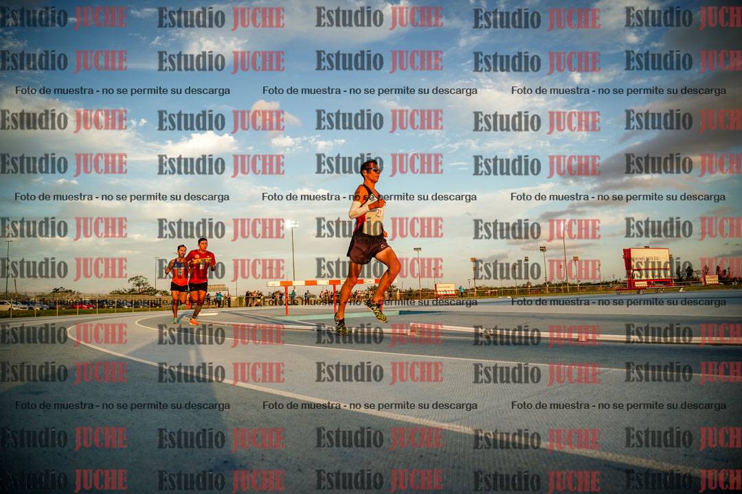 Fotos de los 3000 m llanos de varones