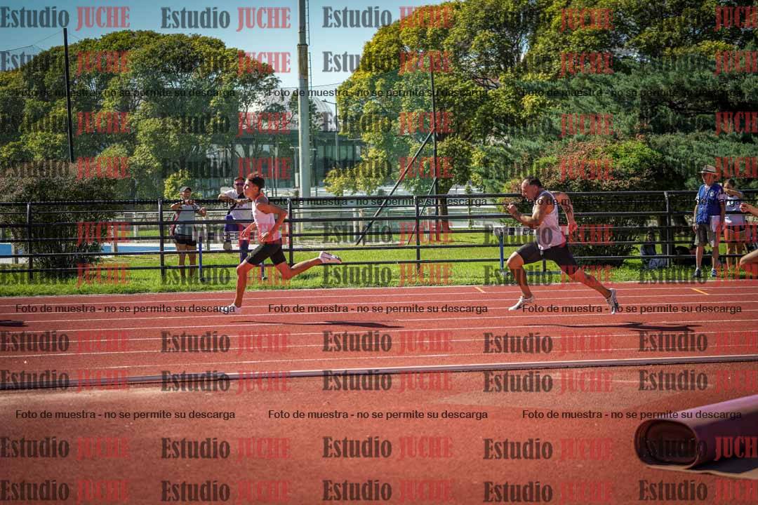 Fotos de los 200 m llanos de varones