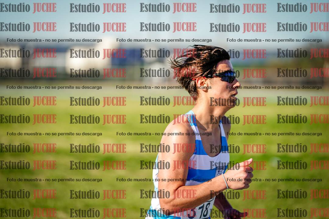 Fotos de los 2000 m llanos de varones
