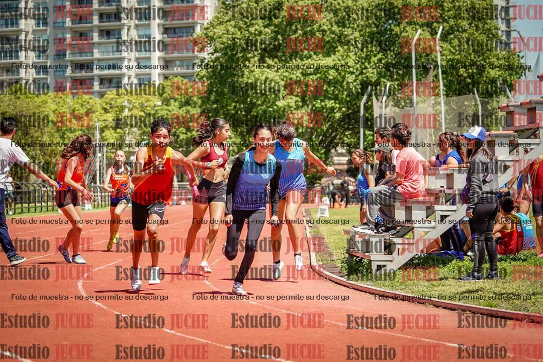 Fotos de las Postas 8x200 m de mujeres y varones - FINAL