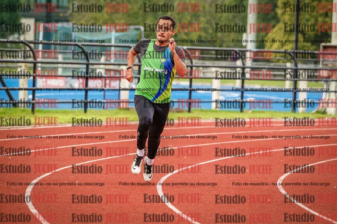 Fotos de los 400 m llanos de varones
