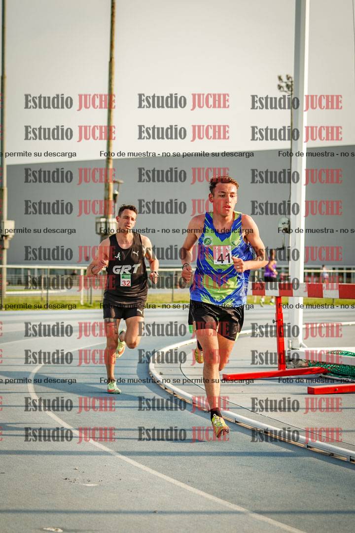 Fotos de los 3000 m llanos de varones
