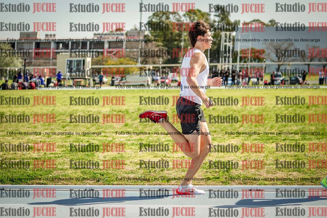 Fotos de los 3000 m llanos de varones