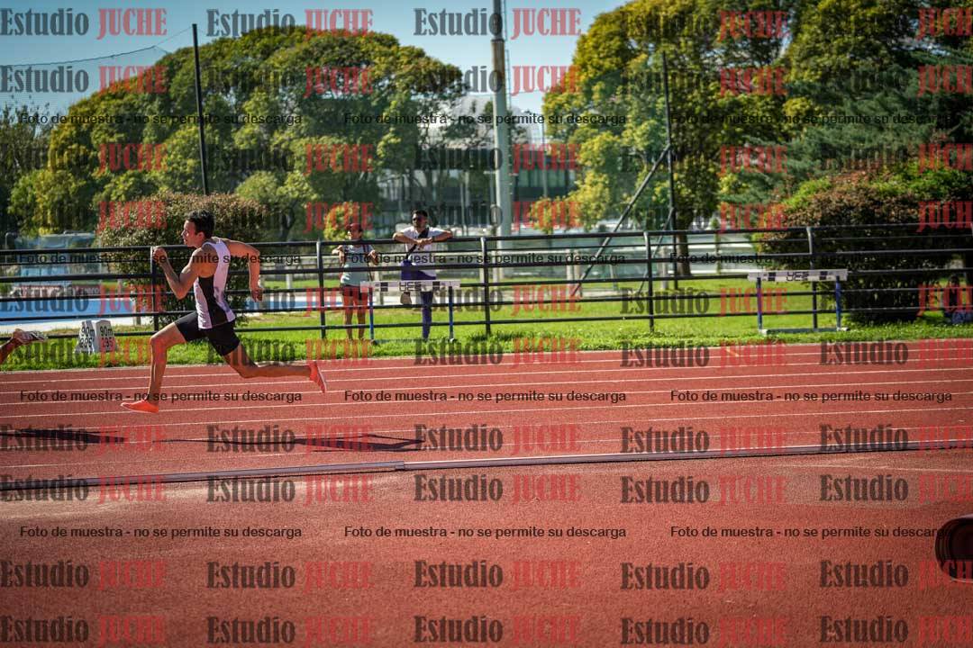 Fotos de los 200 m llanos de varones